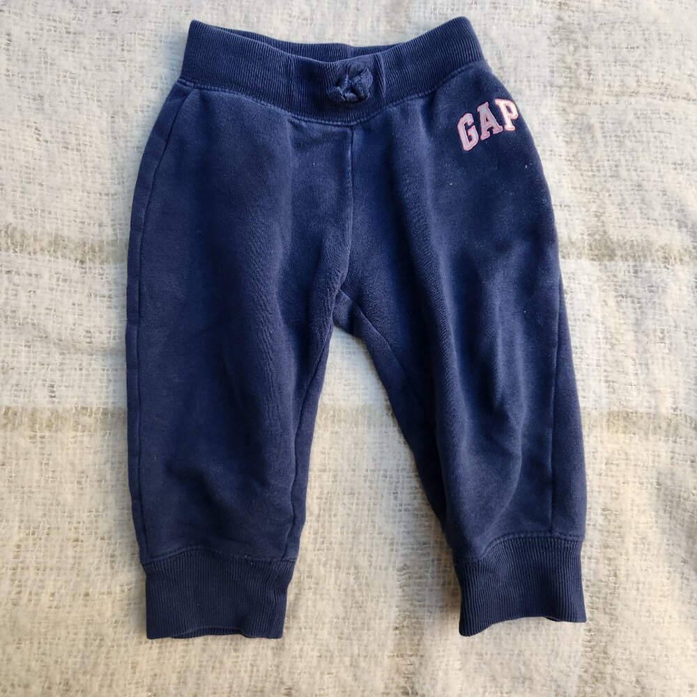 🌻5/$25 Baby Gap navy blue sweatpants / 18-24 months